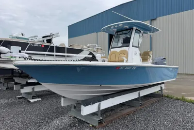 2023 Sportsman Masters 247OE Bay Boat
