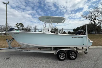 2023 Sportsman Open 232 Center Console