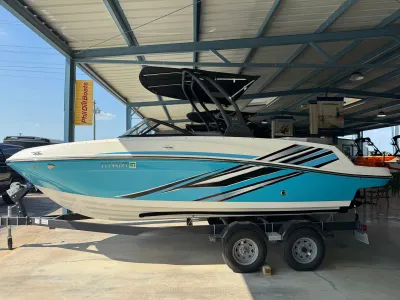 2024 Bayliner VR5