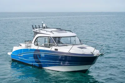 2024 Beneteau Antares 8 Fishing