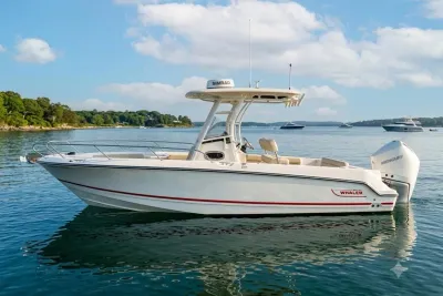 2024 Boston Whaler 230 Outrage