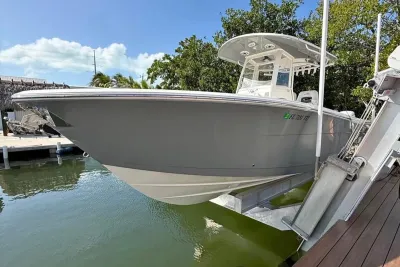 2024 Cobia 280 Center Console