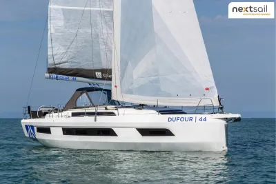 2024 Dufour 44