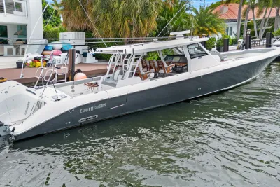 2024 Everglades 455 Center Console