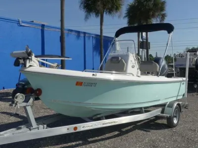 2024 Key West 1720 Center Console