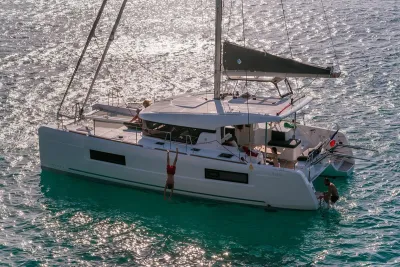2024 Lagoon 40