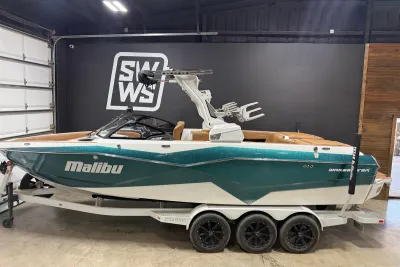 2024 Malibu Wakesetter 25 LSV