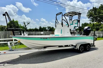 2024 Shallow Sport 24 Modified V