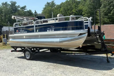 2024 Sun Tracker Bass Buggy 16 DLX