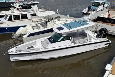 2025 Axopar 29 Sun-Top