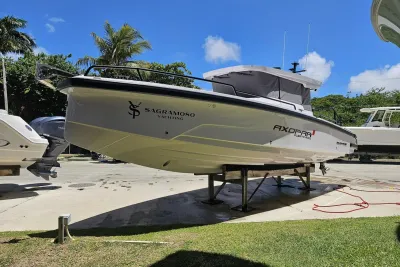 2025 Axopar 29 XC Cross Cabin
