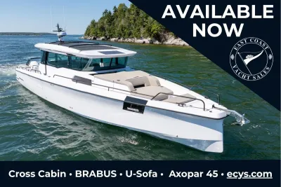 2025 Axopar 45 XC Cross Cabin