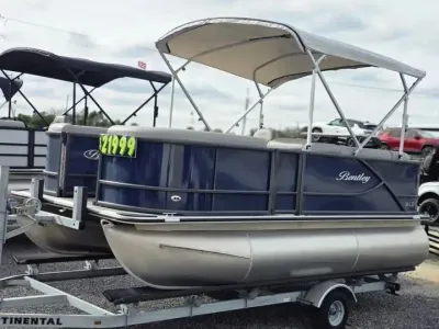 2025 Bentley Pontoons LE 160 CR