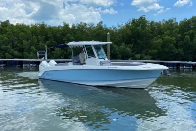 2025 Boston Whaler 280 Outrage