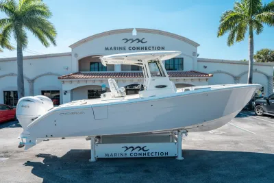 2025 Cobia 265 Center Console