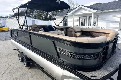 2025 Godfrey AquaPatio 25' Flip Lounge Tritoon - 255 SFL