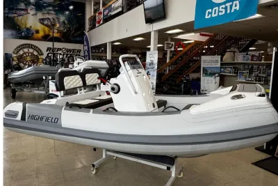 2025 Highfield Sport 330