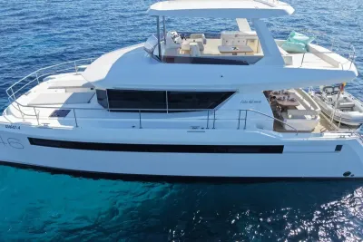 2025 Leopard 46 Powercat