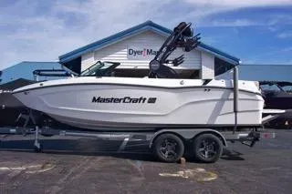 2025 MasterCraft XT20