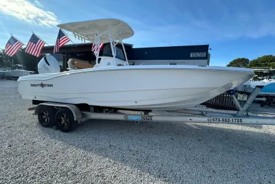 2025 NauticStar 231 Hybrid