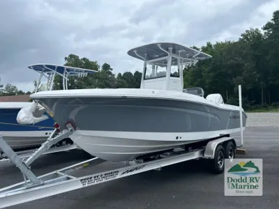2025 NauticStar 242 Offshore