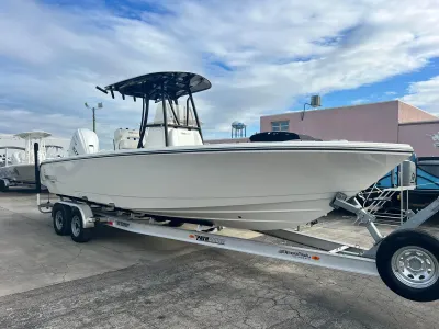 2025 Pathfinder 2700 Open