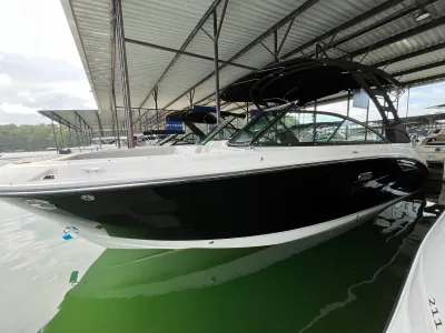 2025 Sea Ray SDX 250