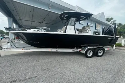 2025 Sportsman Masters 267OE Bay Boat