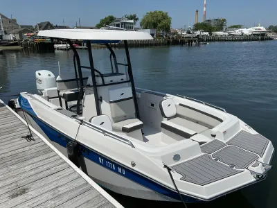 2025 Starcraft SVX 211 OB CC