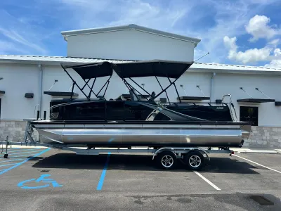 2025 Tahoe LTZ VRB 23T
