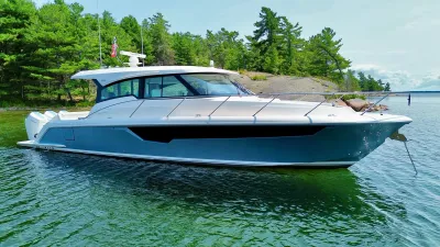 2025 Tiara Yachts 48 LE