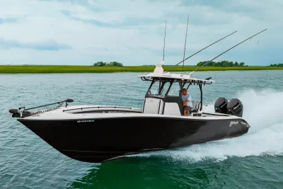 2025 Yellowfin 32 Offshore
