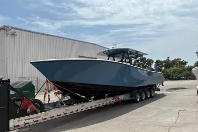 2025 Yellowfin 39 Offshore