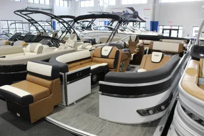 2026 Avalon 2585 25 Catalina ENT