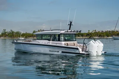 2026 Axopar 37 XC Cross Cabin