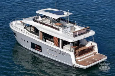 2026 Beneteau Swift Trawler 54
