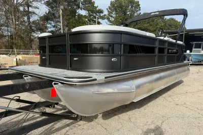 2026 Bentley Pontoons Bolt 223
