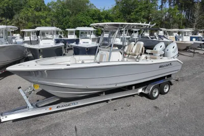 2026 Bulls Bay 255 Center Console