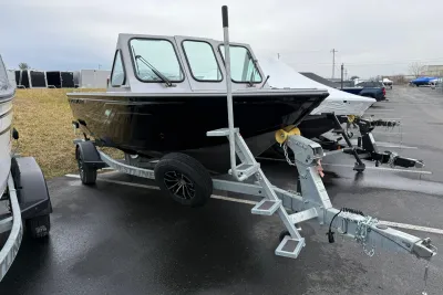 2026 Crestliner 1850 Commander