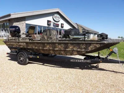 2026 Crestliner 1860 Retriever CC Tunnel