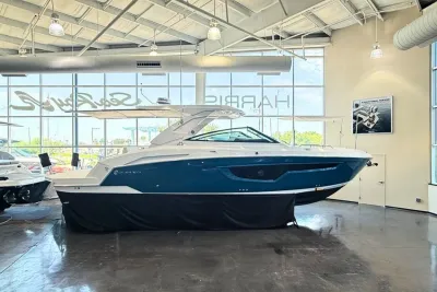 2026 Cruisers Yachts 34 GLS