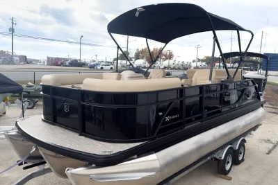 2026 Godfrey Sweetwater Xperience 20' Single Flip Lounge Tritoon - 2086 SFLX