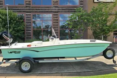2026 Mako Pro Skiff 17 CC