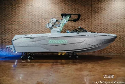 2026 Malibu Wakesetter 25 LSV