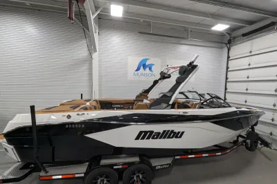 2026 Malibu Wakesetter 26 LSV