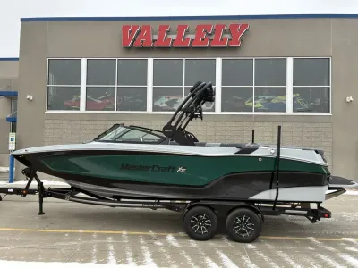 2026 MasterCraft XT24