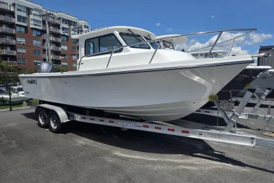 2026 Parker 247 Explorer
