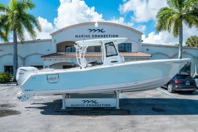 2026 Sea Hunt Ultra 305CB