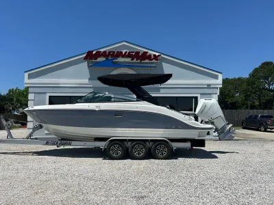 2026 Sea Ray SLX 260 Outboard