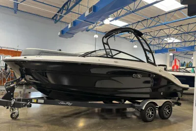 2026 Sea Ray SPX 210